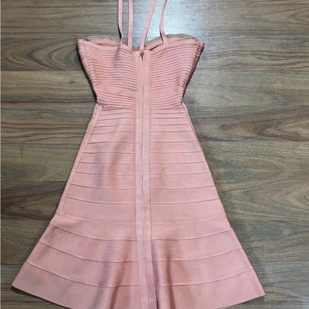 Herve Leger by Max Aria Alissa Bandage Dress Peach Coral Strappy Dress - Picture 4 of 7
